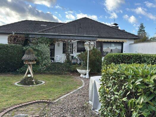 Bungalow zum Kauf 298.000 € 3 Zimmer 103 m² 866 m² Grundstück Erichshof Weyhe 28844