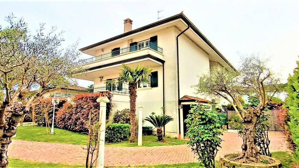 Mehrfamilienhaus zum Kauf 440.000 € 5 Zimmer 250 m² Lignano Sabbiadoro 33054