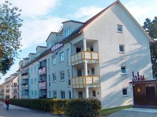 Wohnung zur Miete 335 € 2 Zimmer 48,9 m² Prof.-Joliot-Curie-Straße 19 Pirna 01796