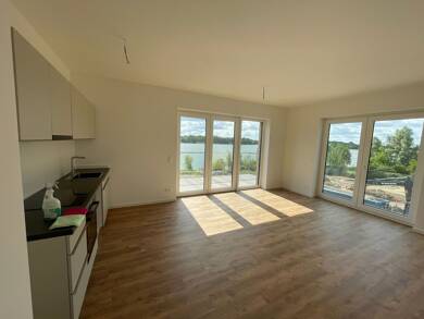 Wohnung zur Miete 1.040 € 2 Zimmer 70,2 m² frei ab 01.08.2025 An der Seepromenade 26 Neuruppin Neuruppin 16816