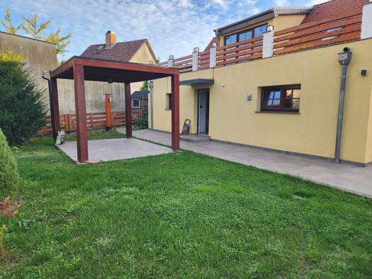 Einfamilienhaus zur Miete 1.650 € 4 Zimmer 100 m² 300 m² Grundstück frei ab sofort Muldentalstraße 63 Liebertwolkwitz Leipzig 04288
