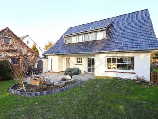 Einfamilienhaus zum Kauf 345.000 € 6 Zimmer 195 m² 979 m² Grundstück Lübbecke 32312