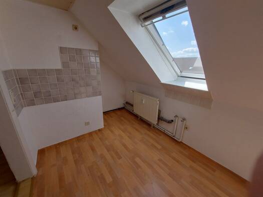 Wohnung zur Miete 262 € 3 Zimmer 47,6 m² 13. Geschoss frei ab sofort Straße der Freundschaft 5 Neustrelitz Neustrelitz 17235