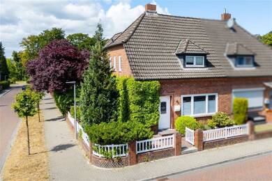 Doppelhaushälfte zum Kauf 385.000 € 5 Zimmer 110 m² 305 m² Grundstück frei ab sofort Düneberg - Nord, Bez. 6 Geesthacht 21502