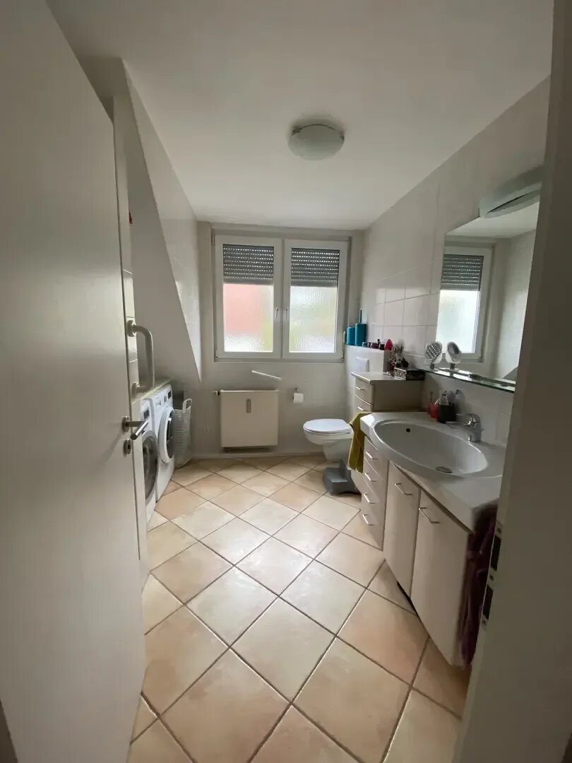 Wohnung zur Miete 700 € 4 Zimmer 100 m²<br/>Wohnfläche ab sofort<br/>Verfügbarkeit Bismarckstraße Vahingen Vaihingen an der Enz 71665