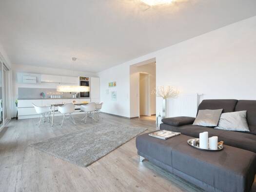 Wohnung zur Miete 1.400 € 3 Zimmer 109 m² Stadtzentrum Emden 26721