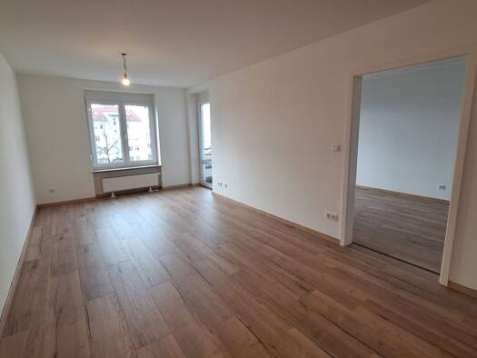 Wohnung zur Miete 900 € 2 Zimmer 60 m² Geschoss 2/3 frei ab sofort Haunstetten Augsburg 86179