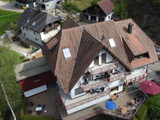 Hotel zum Kauf 124 m² Gastrofläche 36.264 m² Grundstück Glashütte 17 St. Märgen 79274