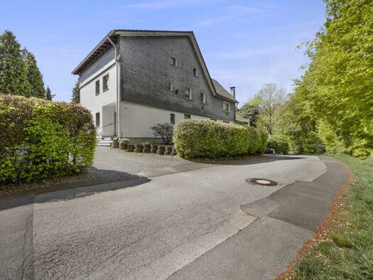 Mehrfamilienhaus zum Kauf 199.000 € 11 Zimmer 327,3 m² 834 m² Grundstück Wermelskirchen Wermelskirchen 42929