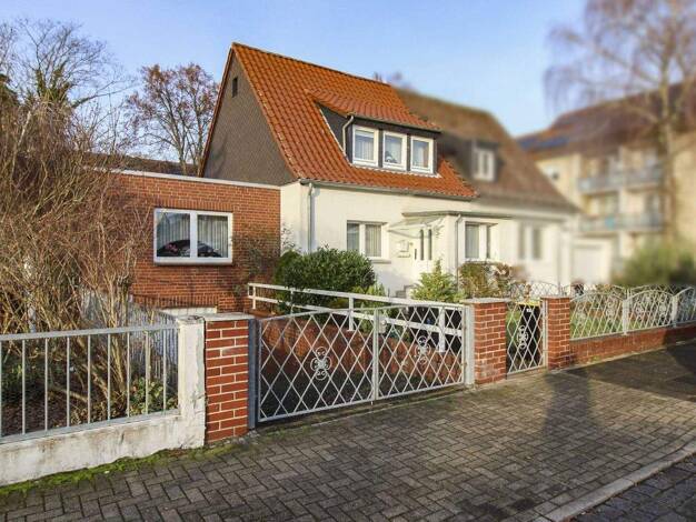 Sonstiges zum Kauf als Kapitalanlage geeignet 349.000 € 5 Zimmer 110 m² 395 m² Grundstück Mittelfeld Hannover 30519