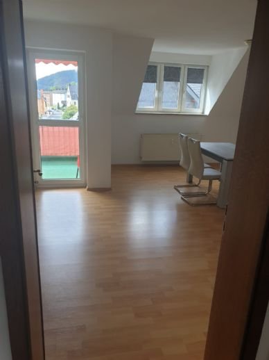 Wohnung zur Miete 460 € 3 Zimmer 75 m²<br/>Wohnfläche 3.<br/>Geschoss ab sofort<br/>Verfügbarkeit Steinach 96523