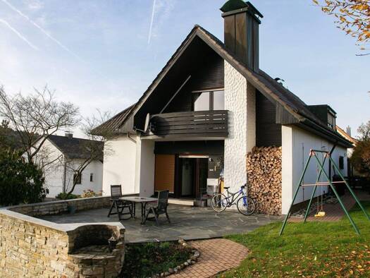 Einfamilienhaus zum Kauf 549.000 € 7 Zimmer 210 m² 800 m² Grundstück frei ab sofort Hagenhausen Altdorf bei Nürnberg 90518