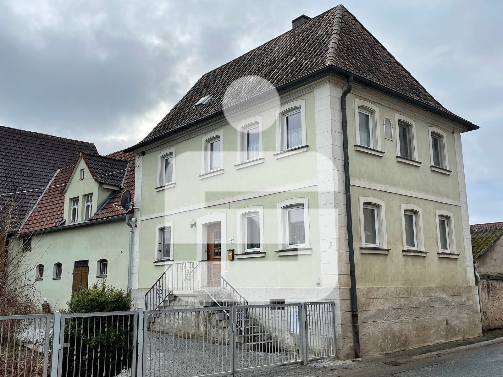 Einfamilienhaus zum Kauf 218.000 € 4 Zimmer 100 m²<br/>Wohnfläche 752 m²<br/>Grundstück Rambach Schlüsselfeld 96132