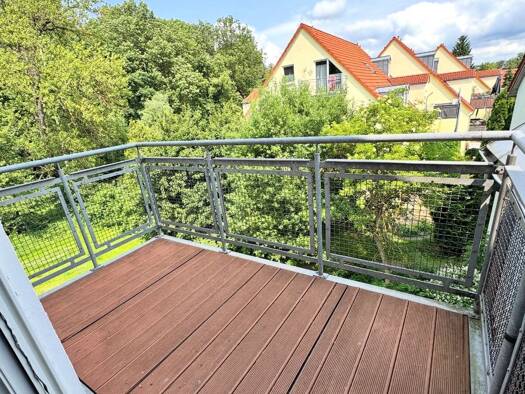 Wohnung zur Miete 435 € 2 Zimmer 72,6 m² frei ab sofort Unteres Dorf 20 Röppisch Gera 07549