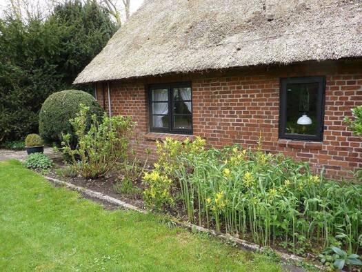 Haus zum Kauf 170.000 € 3,5 Zimmer 70 m² 2.000 m² Grundstück frei ab sofort Freiburg (Elbe) 21729