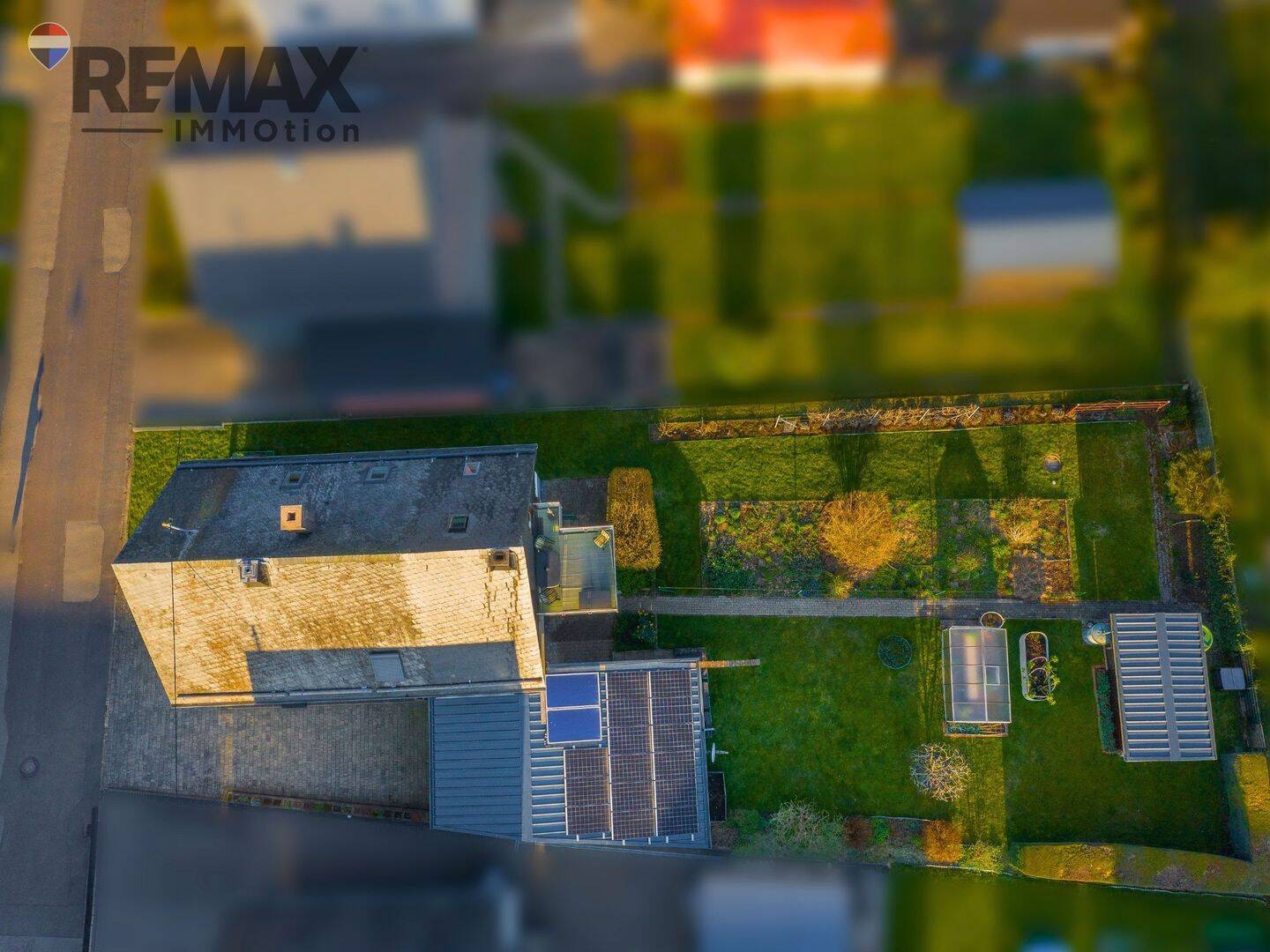 Immobilie in Reinsfeld - Gepflegtes Einfamilienhaus mit schönem Garten inkl. Doppelgarage und moderner PV-Anlage - Bild 4