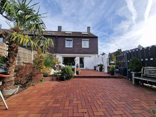 Reihenendhaus zum Kauf 520.000 € 6 Zimmer 150 m² 331 m² Grundstück Dümpten Mülheim an der Ruhr 45475