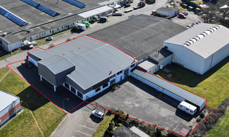 Lagerhalle zum Kauf 1.115 m² Lagerfläche teilbar ab 1.115 m² Barmstedt 25355