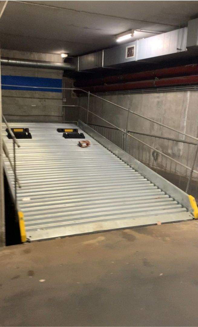 Duplex-Garage zur Miete - Widok 3