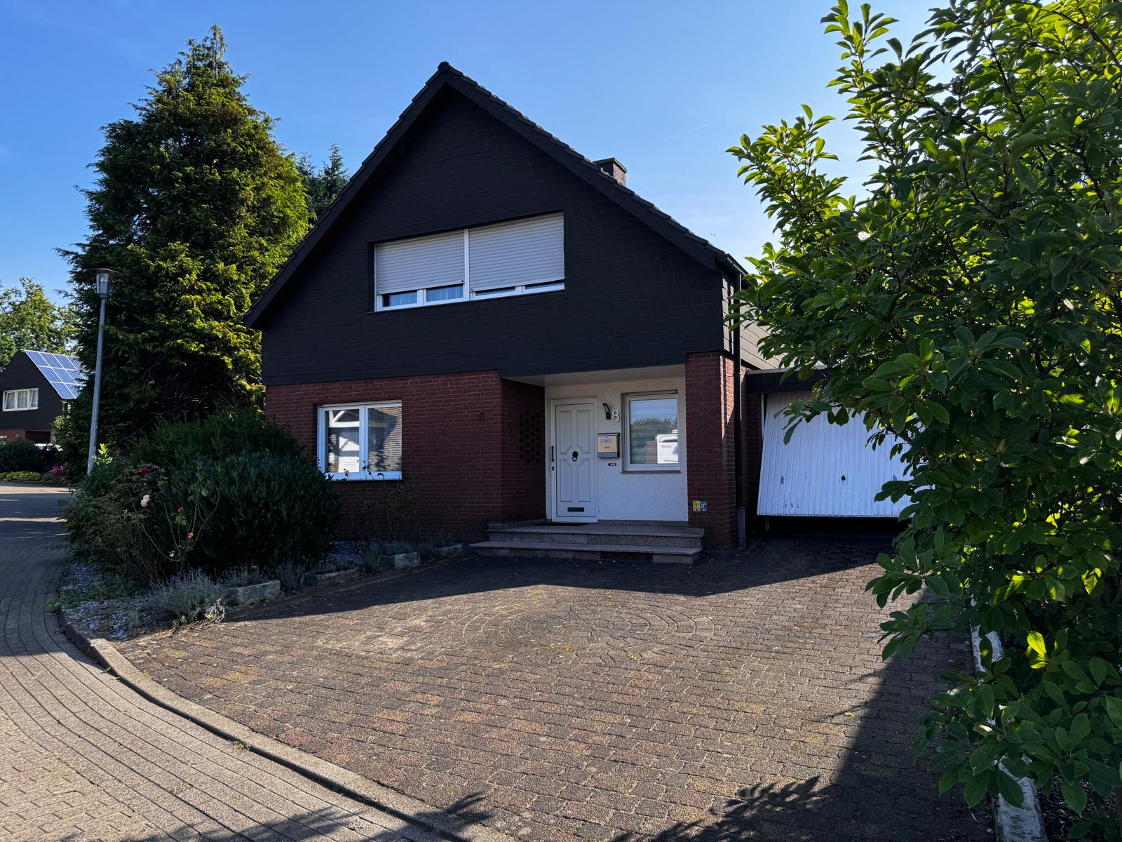 Einfamilienhaus zum Kauf provisionsfrei 349.000 € 6 Zimmer 138 m²<br/>Wohnfläche 584 m²<br/>Grundstück Eidinghausen Bad Oeynhausen 32549