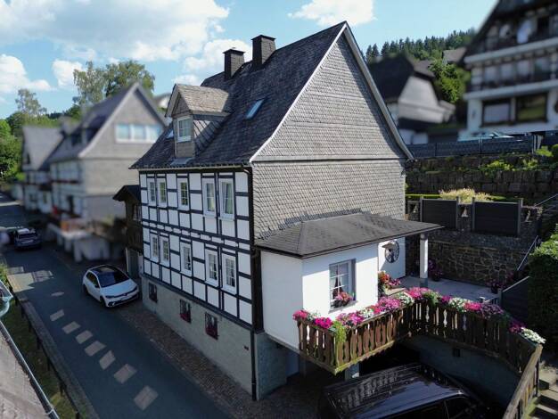 Einfamilienhaus zum Kauf 290.000 € 7 Zimmer 177 m² 372 m² Grundstück Westfeld Schmallenberg 57392