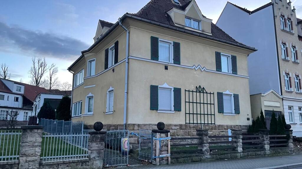 Haus zum Kauf 329.000 € 11 Zimmer 360 m² 439 m² Grundstück frei ab sofort Gleinaer Str. 26 Zeitz 06712