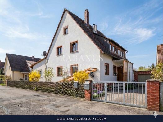 Mehrfamilienhaus zum Kauf als Kapitalanlage geeignet 890.000 € 12 Zimmer 280 m² 499 m² Grundstück Leyh Nürnberg 90431