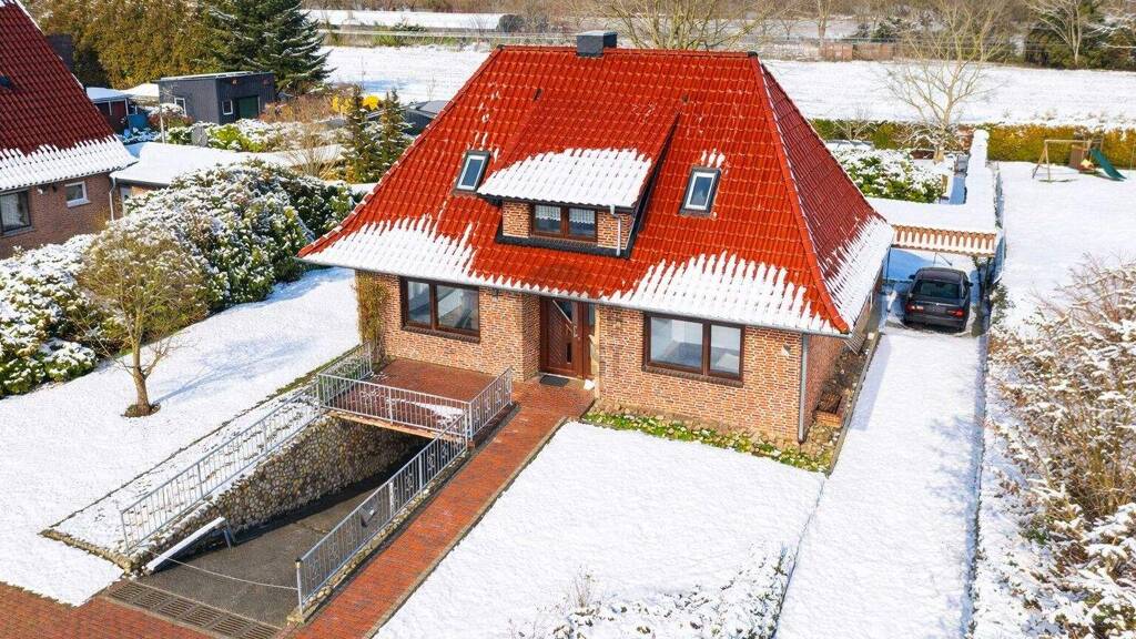 Einfamilienhaus zum Kauf 299.000 € 6 Zimmer 127 m² 1.355 m² Grundstück Moorburg Westerstede / Moorburg 26655