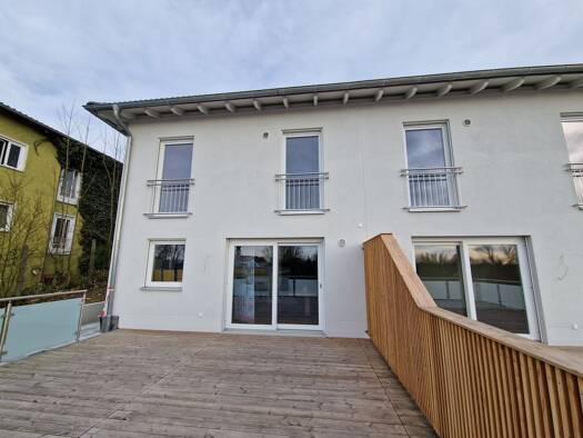 Haus zum Kauf provisionsfrei 425.000 € 4 Zimmer 134 m² 285 m² Grundstück frei ab 01.10.2026 Ruhstorf Ruhstorf a.d.Rott 94099
