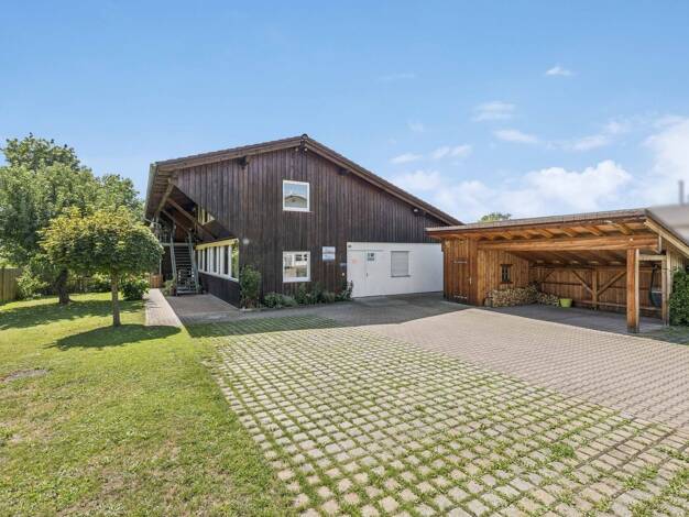 Gewerbeobjekt zum Kauf als Kapitalanlage geeignet 1.399.000 € 584 m² 1.250 m² Grundstück Bernau Bernau am Chiemsee 83233