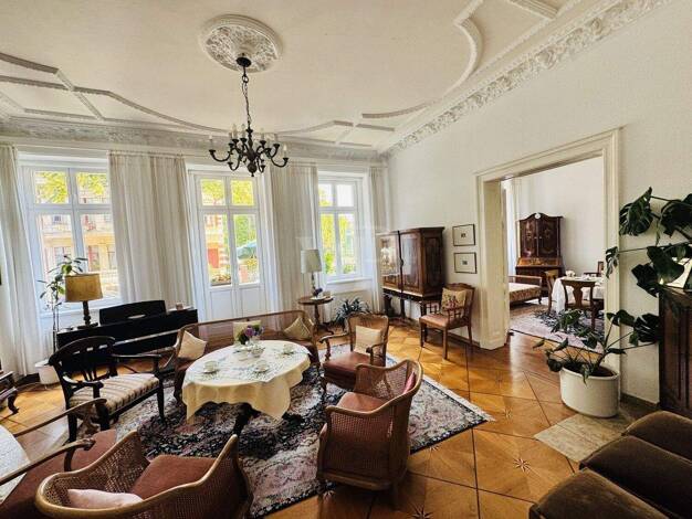 Mehrfamilienhaus zum Kauf 999.000 € 28 Zimmer 765 m² 666 m² Grundstück Innenstadt Görlitz 02826