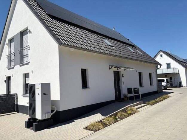 Wohnung zum Kauf provisionsfrei 419.000 € 4 Zimmer 96 m² EG Simonshofer Str. 18a Schnaittach 91220