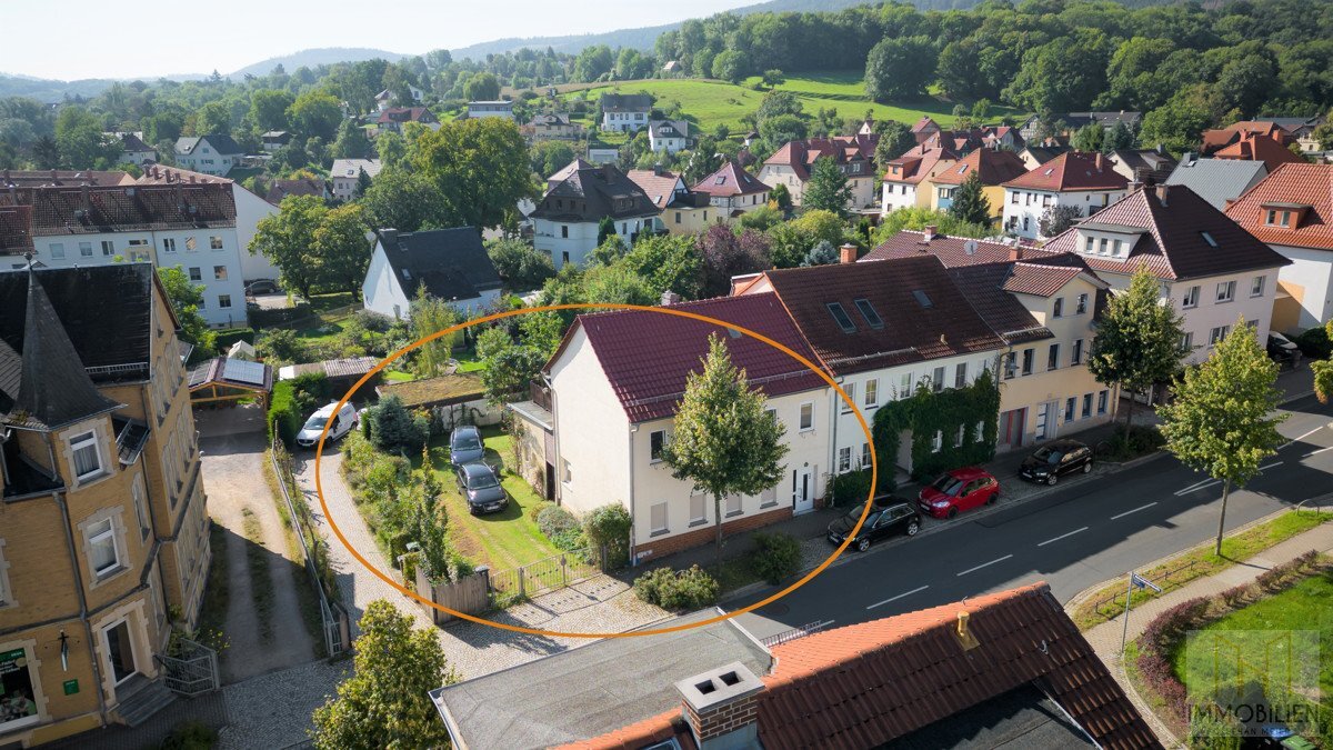 Einfamilienhaus zum Kauf 235.000 € 5 Zimmer 136,2 m²<br/>Wohnfläche 348 m²<br/>Grundstück Sonneberger Straße 67 Saalfeld Saalfeld/Saale 07318