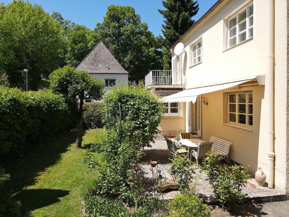 Einfamilienhaus zum Kauf 900.000 € 4 Zimmer 127,7 m²<br/>Wohnfläche 605 m²<br/>Grundstück Göggingen - Süd Augsburg 86199