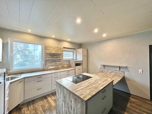 Einfamilienhaus zur Miete 1.300 € 5 Zimmer 142 m² 355 m² Grundstück Ehringshausen 35630