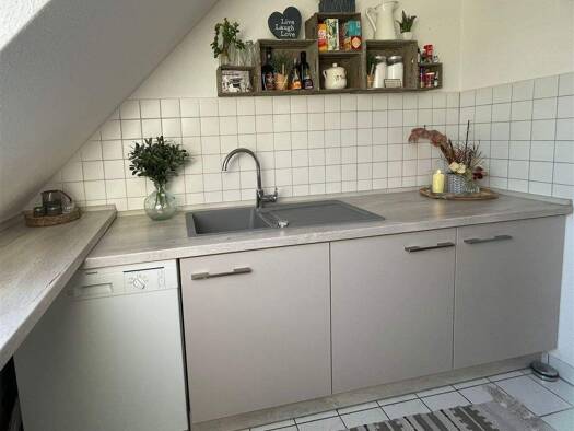 Wohnung zur Miete 372 € 2 Zimmer 62 m² Moritzstraße 89 Westend Plauen 08523