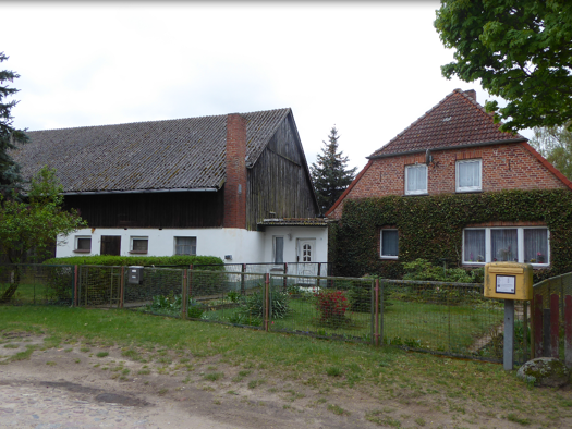 Einfamilienhaus zum Kauf 78.000 € 5 Zimmer 100 m² 2.647 m² Grundstück frei ab sofort Bauerkuhl 19372