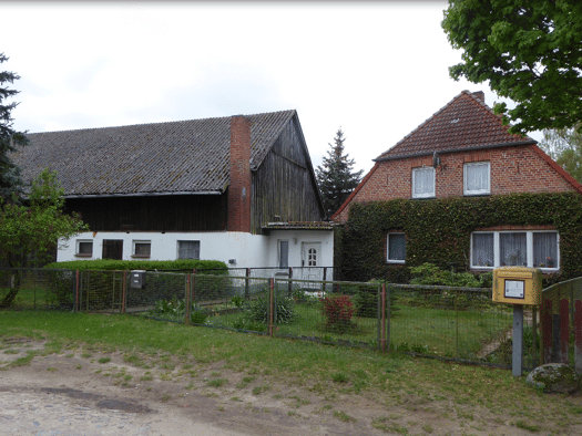 Einfamilienhaus zum Kauf 67.000 € 5 Zimmer 100 m² 2.647 m² Grundstück frei ab sofort Bauerkuhl Brunow 19372