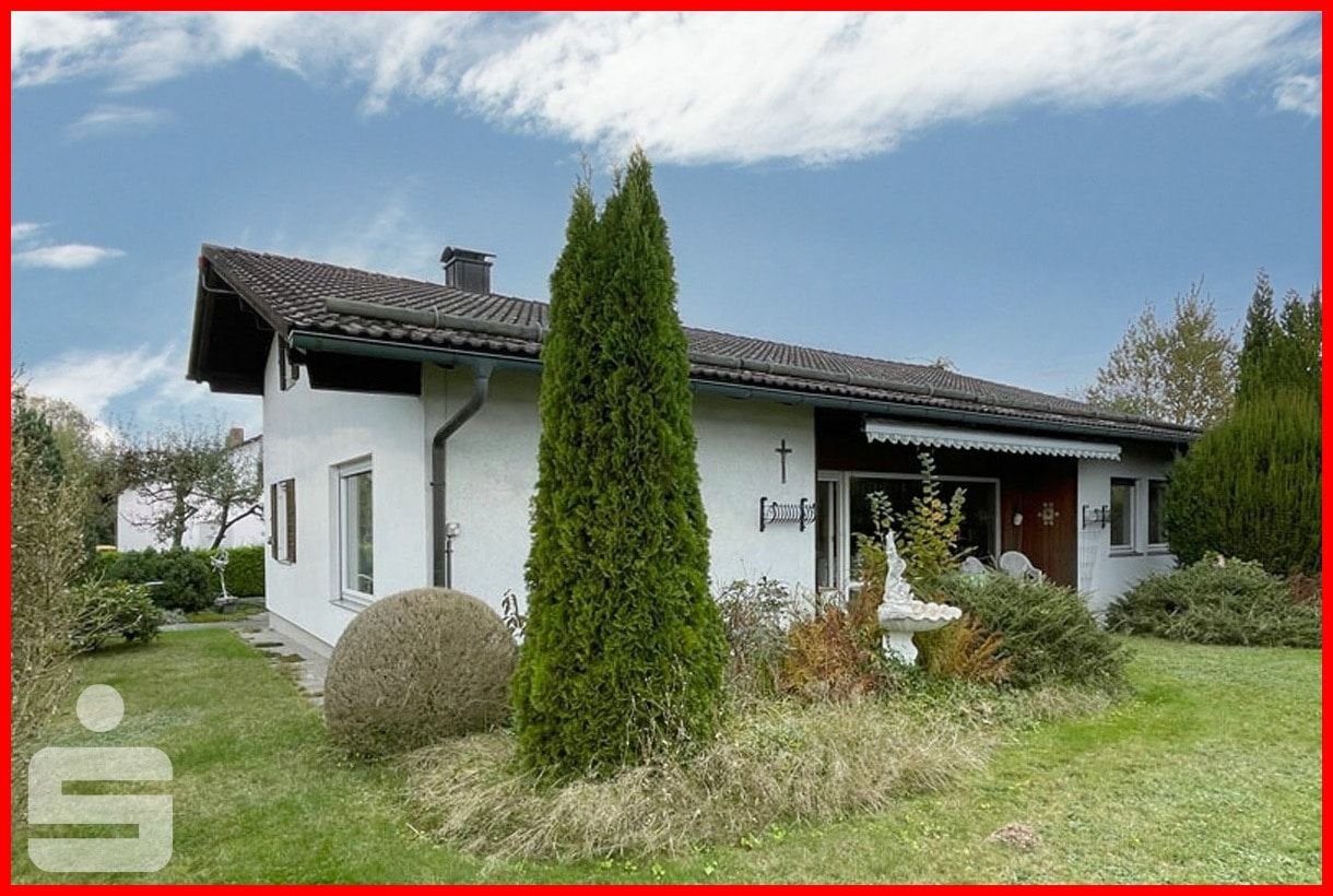 Einfamilienhaus zum Kauf 369.000 € 4 Zimmer 130 m²<br/>Wohnfläche 800 m²<br/>Grundstück ab sofort<br/>Verfügbarkeit Viechtach Viechtach 94234