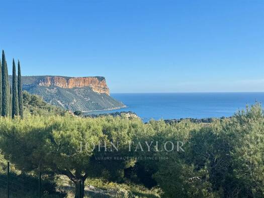 Haus zum Kauf 1.990.000 € 191 m² 728 m² Grundstück Peripherie Cassis 13260