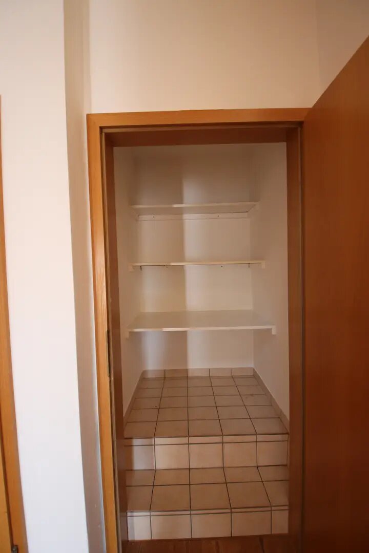 Wohnung zum Kauf provisionsfrei 113.400 € 4 Zimmer 111 m²<br/>Wohnfläche ab sofort<br/>Verfügbarkeit Elias-Holl-Schanze Neuburg Neuburg an der Donau 86633