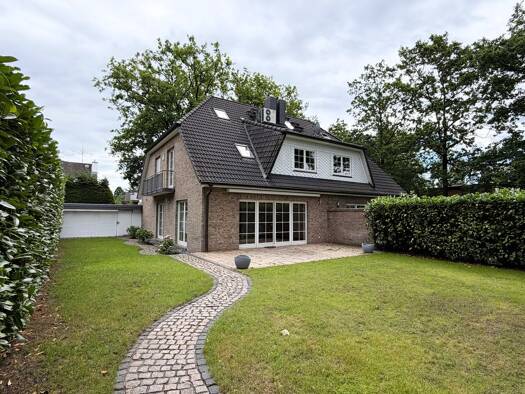 Doppelhaushälfte zur Miete 3.000 € 5 Zimmer 143,7 m² 460 m² Grundstück Op de Elg 40 Sasel Hamburg 22393