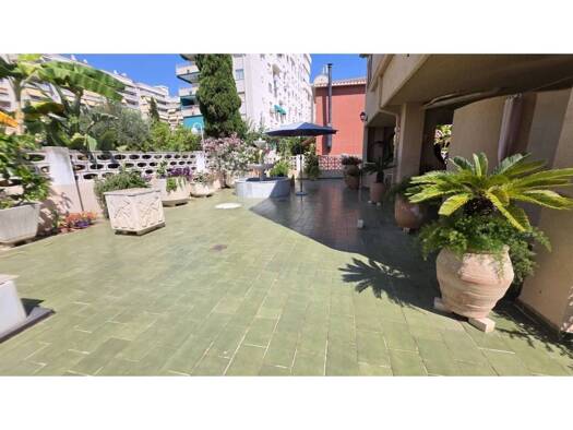 Chalet zum Kauf 749.900 € 4 Zimmer 306 m² Gandia 46730
