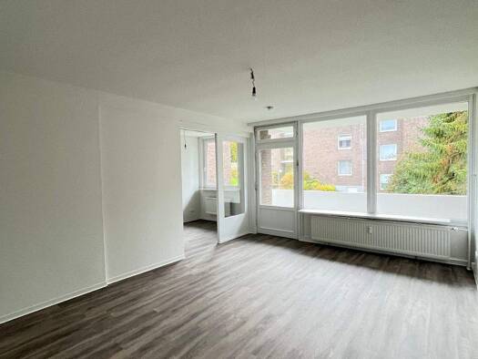 Wohnung zur Miete 659 € 3 Zimmer 73,4 m² 1. Geschoss frei ab 16.12.2025 Gneisenauweg 3 Mürwik Flensburg 24944