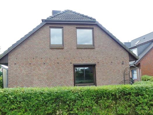 Einfamilienhaus zum Kauf 299.000 € 4 Zimmer 121 m² 457 m² Grundstück frei ab sofort Ossietzkystraße 30 Itzehoe 25524