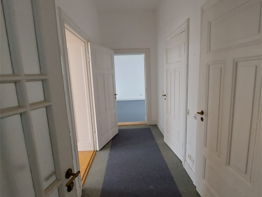 Wohnung zur Miete 705 € 3 Zimmer 100,5 m² 2. Geschoss frei ab sofort Augustastraße 18a Neustrelitz 17235