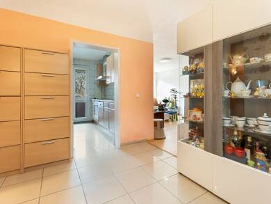 Wohnung zum Kauf 330.000 € 4 Zimmer 92 m² 2. Geschoss Nieder-Eschbach Frankfurt am Main 60437