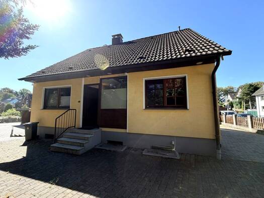 Mehrfamilienhaus zum Kauf 499.000 € 6 Zimmer 147 m² 760 m² Grundstück frei ab 01.10.2026 Wald Solingen 42719