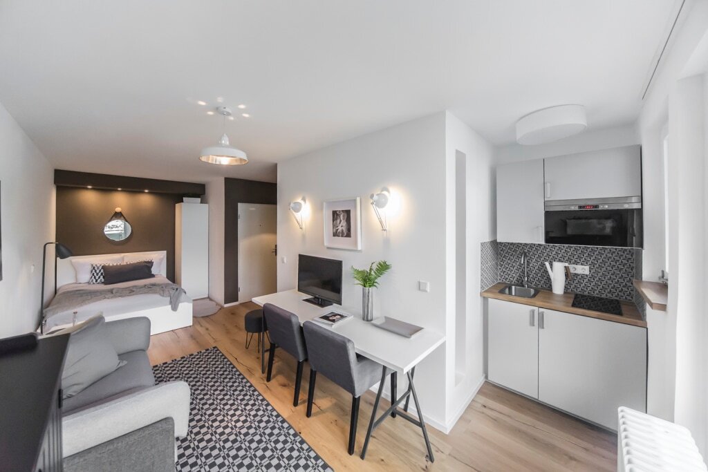 Wohnung zur Miete Wohnen auf Zeit 1.150 € 1 Zimmer 30 m²<br/>Wohnfläche 01.01.2025<br/>Verfügbarkeit Gladbacher Straße Unterbilk Düsseldorf 40219