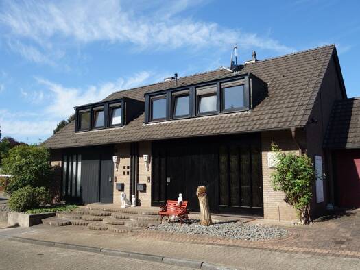 Einfamilienhaus zum Kauf 870.000 € 7 Zimmer 237 m² 663 m² Grundstück Am Wagenrast 35 Hubbelrath Stadtbezirk 7 40629